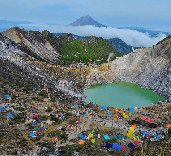 🏔️ Solo Travel ke Gunung Sibayak dan Panduan Pendaki Pemula